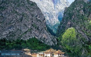 甘南旅游前十景点有哪些，甘南旅游主要景点