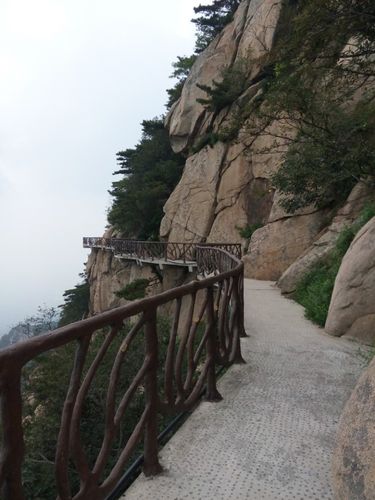 山东省沂蒙山区旅游景点,山东省沂蒙山区旅游景点介绍?-第4张图片-诗丽旅游网 山东省沂蒙山区旅游景点,山东省沂蒙山区旅游景点介绍?-第4张图片-诗丽旅游网