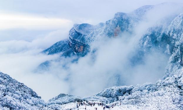 金佛山玩雪攻略路线?金佛山雪景门票多少钱?-第3张图片-诗丽旅游网 金佛山玩雪攻略路线?金佛山雪景门票多少钱?-第3张图片-诗丽旅游网