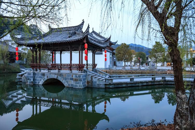 婺源一日游必看景点,婺源旅游景点 一日游?-第2张图片-诗丽旅游网 婺源一日游必看景点,婺源旅游景点 一日游?-第2张图片-诗丽旅游网