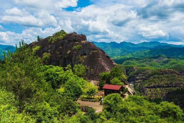 龙岩值得去的旅游景点在哪?,龙岩值得去的旅游景点在哪个地方?-第3张图片-诗丽旅游网 龙岩值得去的旅游景点在哪?,龙岩值得去的旅游景点在哪个地方?-第3张图片-诗丽旅游网