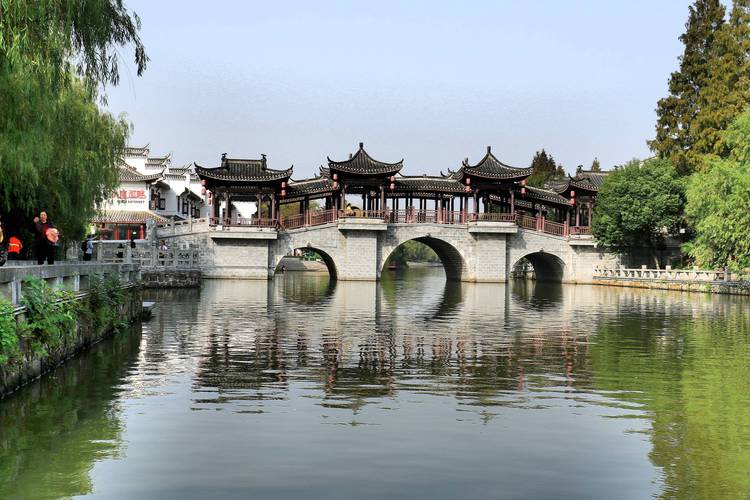 安徽的旅游景点有哪些地方名称?安徽著名旅游景点介绍?-第1张图片-诗丽旅游网 安徽的旅游景点有哪些地方名称?安徽著名旅游景点介绍?-第1张图片-诗丽旅游网