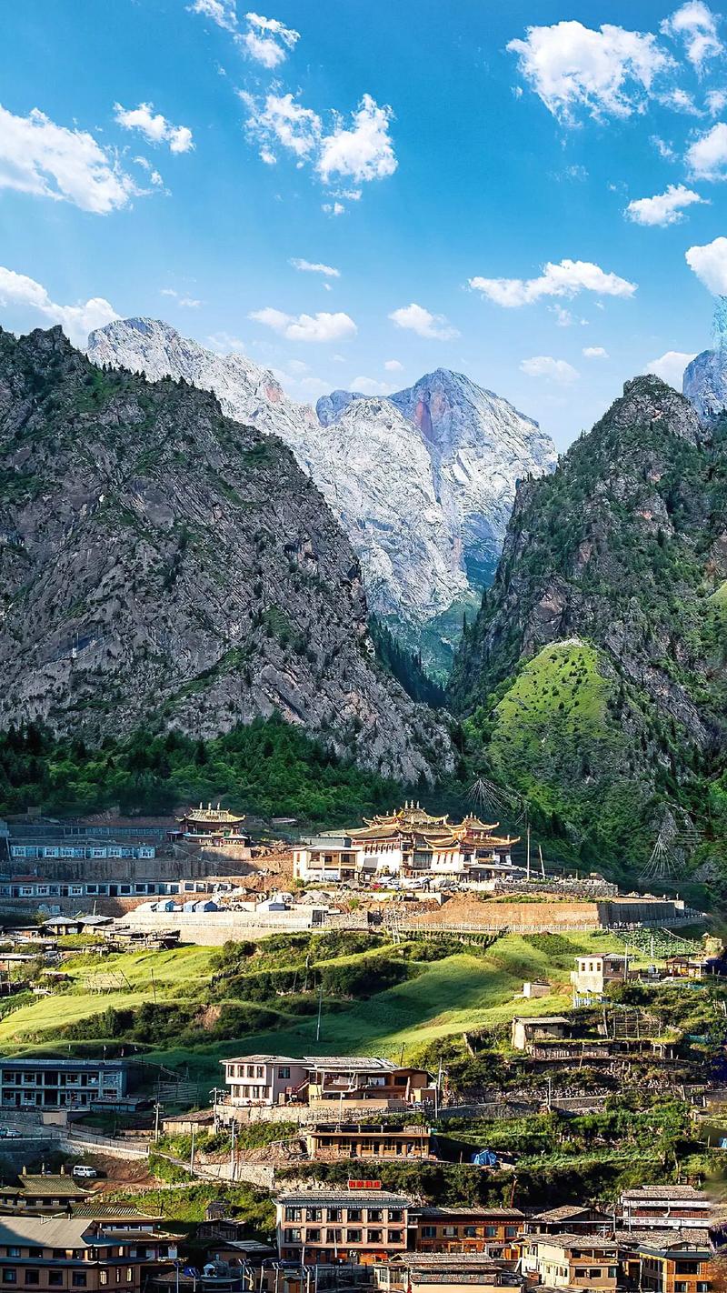 甘南旅游前十景点有哪些,甘南旅游主要景点-第1张图片-诗丽旅游网 甘南旅游前十景点有哪些,甘南旅游主要景点-第1张图片-诗丽旅游网
