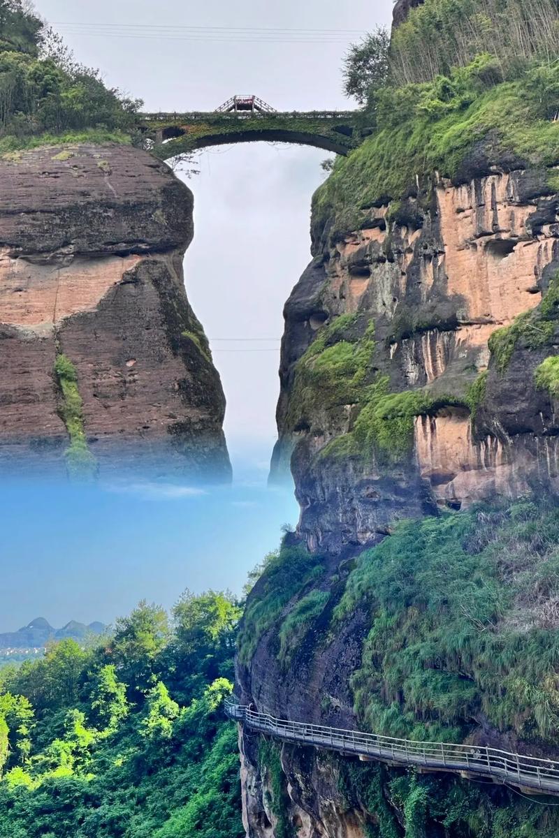 江西鹰潭旅游必去前十景点?江西鹰潭旅游必去前十景点排名?-第3张图片-诗丽旅游网 江西鹰潭旅游必去前十景点?江西鹰潭旅游必去前十景点排名?-第3张图片-诗丽旅游网