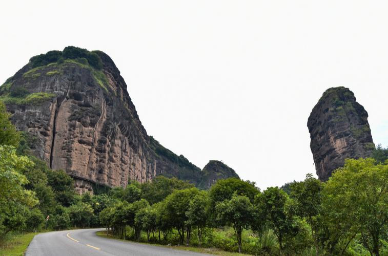江西鹰潭旅游必去前十景点?江西鹰潭旅游必去前十景点排名?-第4张图片-诗丽旅游网 江西鹰潭旅游必去前十景点?江西鹰潭旅游必去前十景点排名?-第4张图片-诗丽旅游网