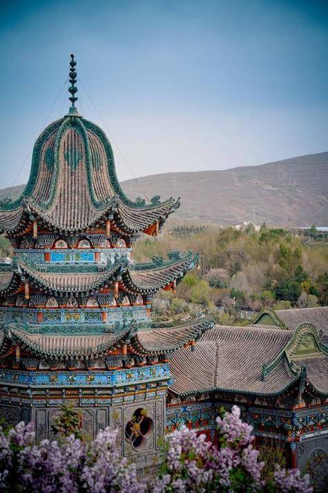 西宁旅游攻略必玩的景点塔尔寺,西宁塔尔寺门票多少钱一张?-第6张图片-诗丽旅游网 西宁旅游攻略必玩的景点塔尔寺,西宁塔尔寺门票多少钱一张?-第6张图片-诗丽旅游网