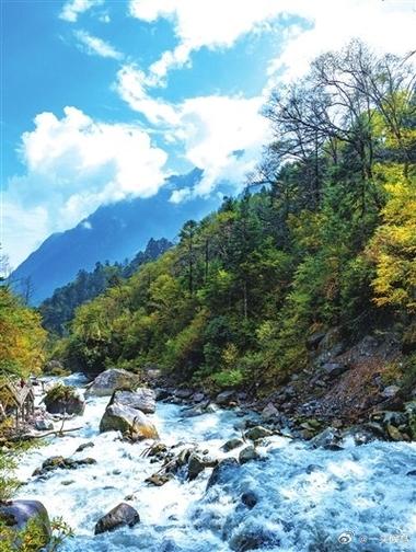 甘孜2020旅游景点门票免费,甘孜旅游门票免费多久?-第3张图片-诗丽旅游网 甘孜2020旅游景点门票免费,甘孜旅游门票免费多久?-第3张图片-诗丽旅游网