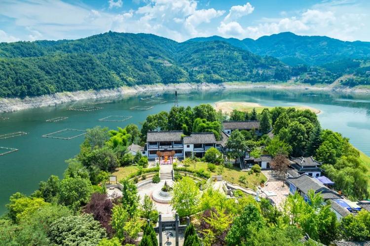 陕西安康旅游攻略三日游,安康旅游景点排名榜三日游?-第4张图片-诗丽旅游网 陕西安康旅游攻略三日游,安康旅游景点排名榜三日游?-第4张图片-诗丽旅游网