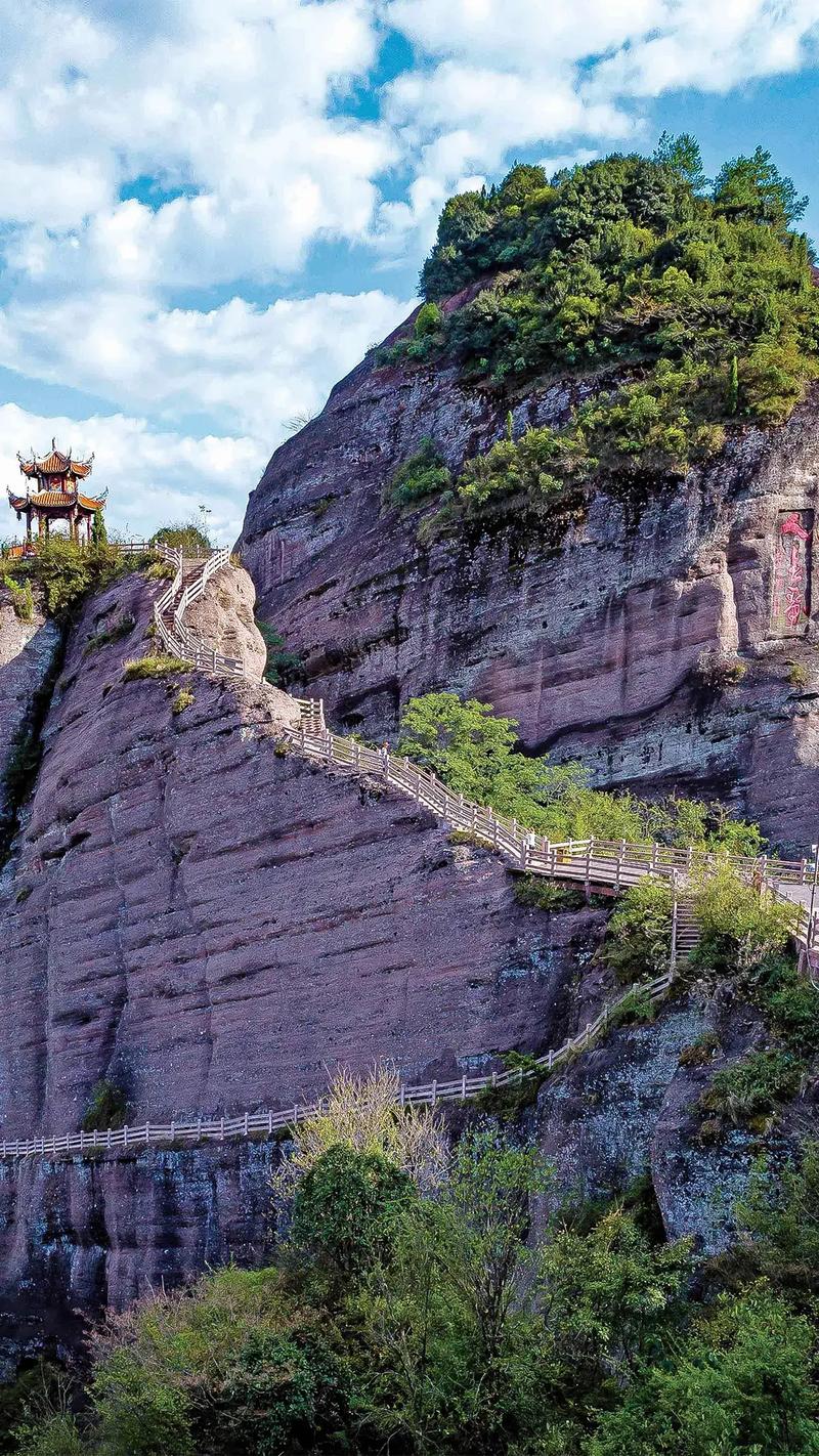 龙岩旅游景点大全排名,龙岩前十旅游景点大全?-第1张图片-诗丽旅游网 龙岩旅游景点大全排名,龙岩前十旅游景点大全?-第1张图片-诗丽旅游网