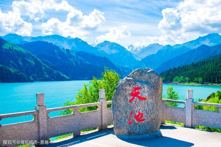 新疆旅游必去前十景点排名,新疆旅游景点排名?-第1张图片-诗丽旅游网 新疆旅游必去前十景点排名,新疆旅游景点排名?-第1张图片-诗丽旅游网