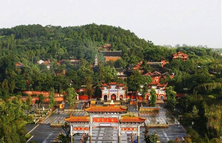 2021年四川春节旅游攻略,春节四川旅游线路推荐?-第3张图片-诗丽旅游网 2021年四川春节旅游攻略,春节四川旅游线路推荐?-第3张图片-诗丽旅游网