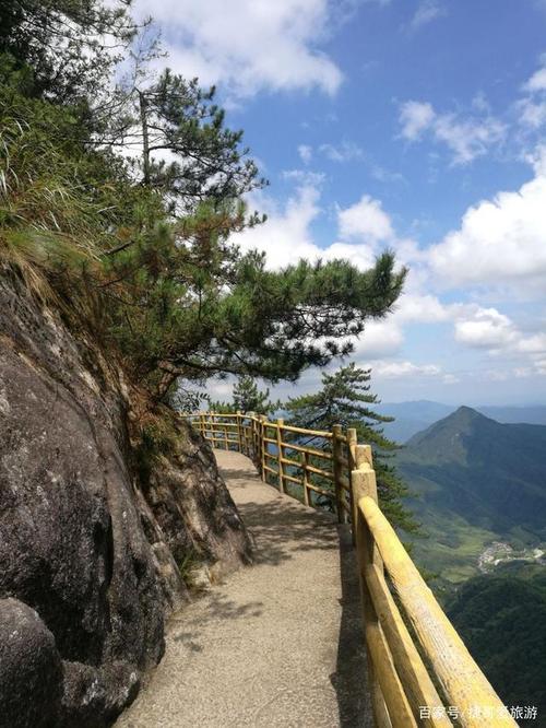 江西宜春旅游攻略找一个导游多少钱?宜春导游证报名在哪里?-第1张图片-诗丽旅游网 江西宜春旅游攻略找一个导游多少钱?宜春导游证报名在哪里?-第1张图片-诗丽旅游网