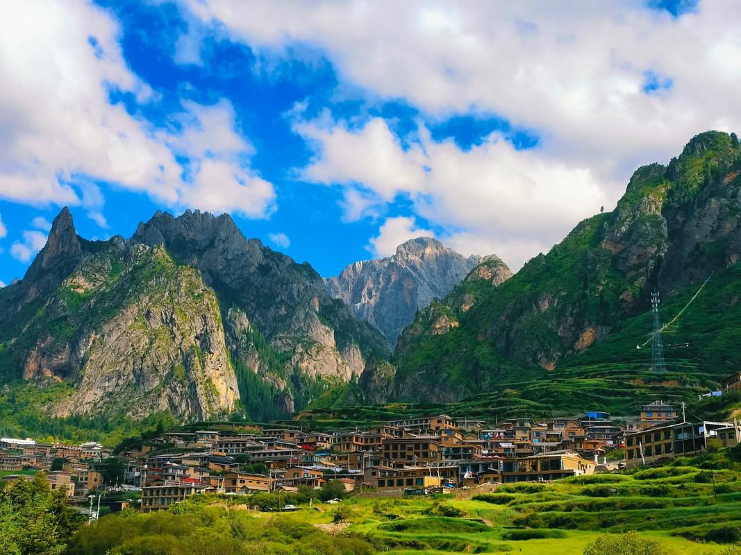 甘南旅游最佳景点是哪里?甘南旅游地点?-第5张图片-诗丽旅游网 甘南旅游最佳景点是哪里?甘南旅游地点?-第5张图片-诗丽旅游网