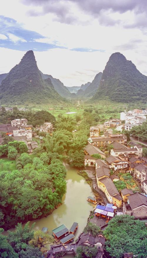 贺州旅游景点推荐一日游,贺州旅游景点推荐一日游?-第5张图片-诗丽旅游网 贺州旅游景点推荐一日游,贺州旅游景点推荐一日游?-第5张图片-诗丽旅游网