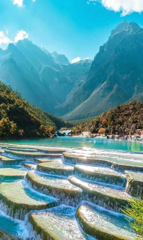 云南旅游景点排名前十名,云南旅游景点排名前十名都是那里-第4张图片-诗丽旅游网 云南旅游景点排名前十名,云南旅游景点排名前十名都是那里-第4张图片-诗丽旅游网