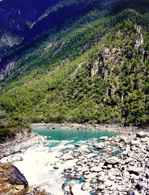 怒江旅游景点大全排名前十有哪些,怒江旅游必去景点-第5张图片-诗丽旅游网 怒江旅游景点大全排名前十有哪些,怒江旅游必去景点-第5张图片-诗丽旅游网