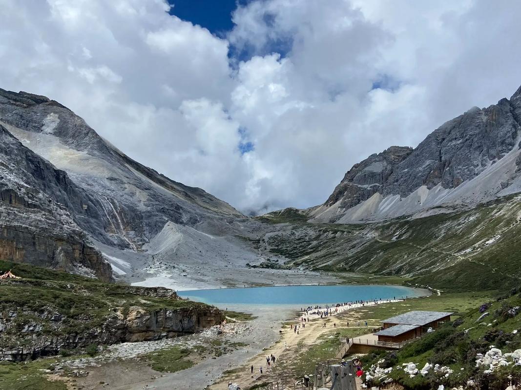 四川旅游路线攻略大全,四川旅游最佳路线地图-第2张图片-诗丽旅游网 四川旅游路线攻略大全,四川旅游最佳路线地图-第2张图片-诗丽旅游网
