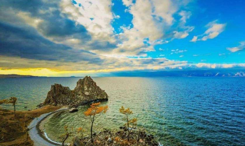 俄罗斯贝加尔湖旅游景点?俄罗斯贝加尔湖风景图片?-第5张图片-诗丽旅游网 俄罗斯贝加尔湖旅游景点?俄罗斯贝加尔湖风景图片?-第5张图片-诗丽旅游网
