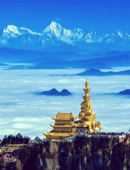 峨眉山景点推荐理由?峨眉山推荐词?-第1张图片-诗丽旅游网 峨眉山景点推荐理由?峨眉山推荐词?-第1张图片-诗丽旅游网