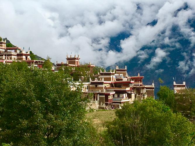 丹巴主要景点,丹巴景点游玩攻略?-第4张图片-诗丽旅游网 丹巴主要景点,丹巴景点游玩攻略?-第4张图片-诗丽旅游网