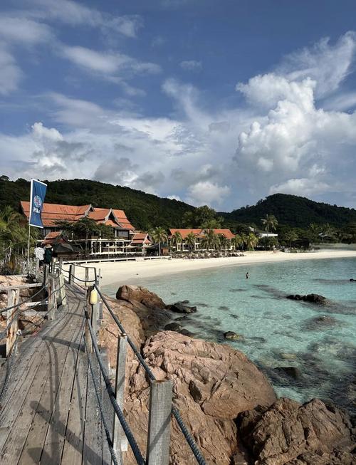 热浪岛旅游攻略以及费用,热浪岛门票多少钱一张?-第1张图片-诗丽旅游网 热浪岛旅游攻略以及费用,热浪岛门票多少钱一张?-第1张图片-诗丽旅游网