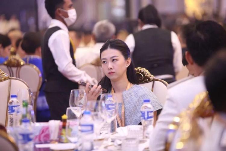 柬埔寨旅游攻略着装,柬埔寨旅游攻略着装视频?-第4张图片-诗丽旅游网 柬埔寨旅游攻略着装,柬埔寨旅游攻略着装视频?-第4张图片-诗丽旅游网