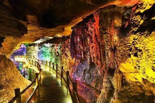 临沂旅游景点排名前十红石寨,临沂红石寨门票多少钱-第3张图片-诗丽旅游网 临沂旅游景点排名前十红石寨,临沂红石寨门票多少钱-第3张图片-诗丽旅游网