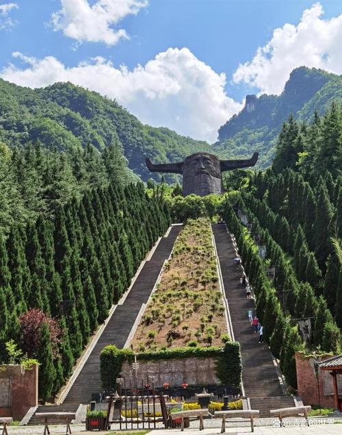 湖北神农架旅游区景点有哪些,湖北神农架旅游好玩吗?-第5张图片-诗丽旅游网 湖北神农架旅游区景点有哪些,湖北神农架旅游好玩吗?-第5张图片-诗丽旅游网
