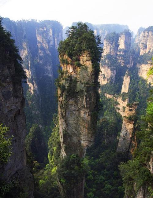 湖南旅游景点推荐一日游,湖南旅游景点推荐一日游攻略?-第1张图片-诗丽旅游网 湖南旅游景点推荐一日游,湖南旅游景点推荐一日游攻略?-第1张图片-诗丽旅游网