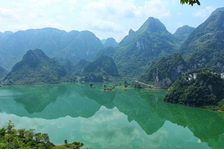 百色旅游推荐景点,百色旅游景点大全排名-第2张图片-诗丽旅游网 百色旅游推荐景点,百色旅游景点大全排名-第2张图片-诗丽旅游网