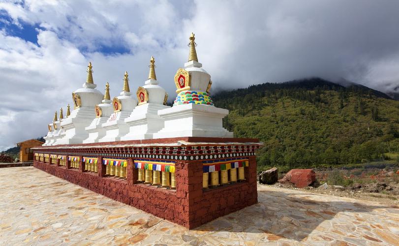 甘孜景点推荐，甘孜旅游景点排名前十？-第3张图片-诗丽旅游网