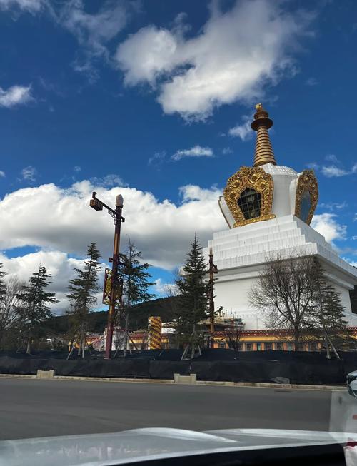 迪庆旅游攻略必去景点大全推荐,迪庆旅游攻略自由行三天-第4张图片-诗丽旅游网 迪庆旅游攻略必去景点大全推荐,迪庆旅游攻略自由行三天-第4张图片-诗丽旅游网